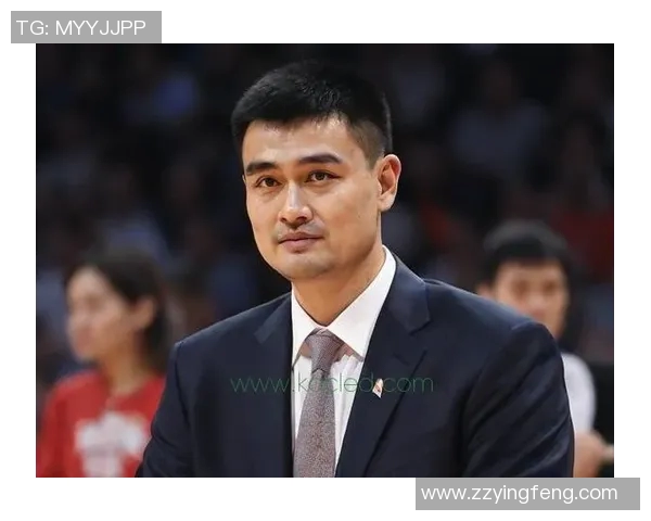 姚明亲自示范篮球技巧揭秘如何轻松摸到篮框的秘诀